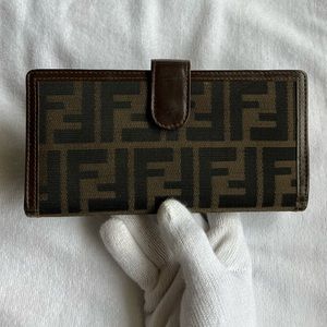 FENDI long wallet